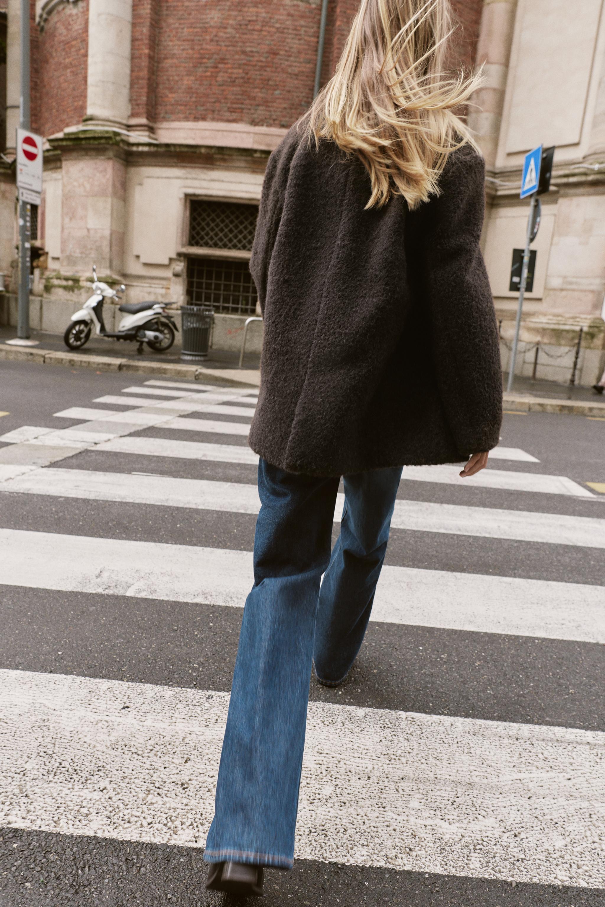 BOUCLÉ DOUBLE-BREASTED MID-LENGTH COAT